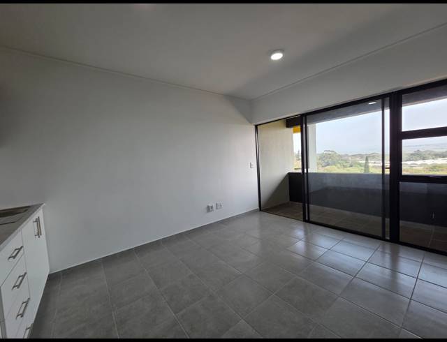 1 BEDROOM APARTMENT FOR SALE IN SHEFFIELD BEACH